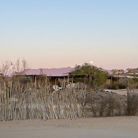 Daureb Isib Campsite And B&B Uis Exterior foto