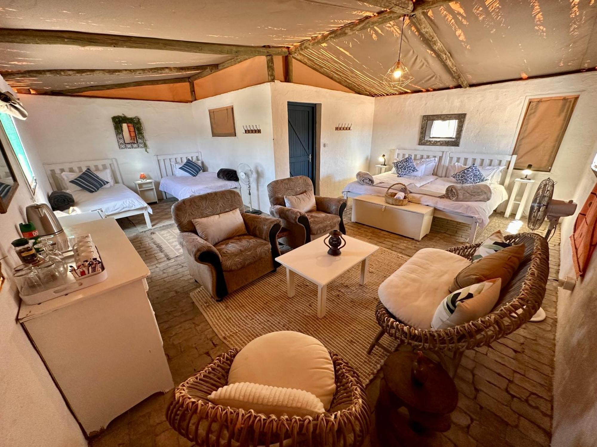 Daureb Isib Campsite And B&B Uis Exterior foto